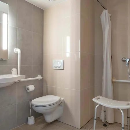 Marais Poitevin Est Hotel 2*