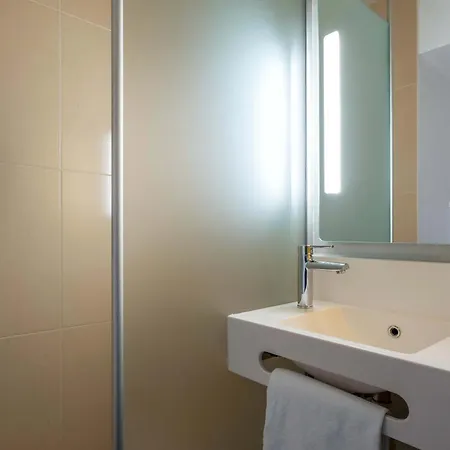 Marais Poitevin Est نيورْ