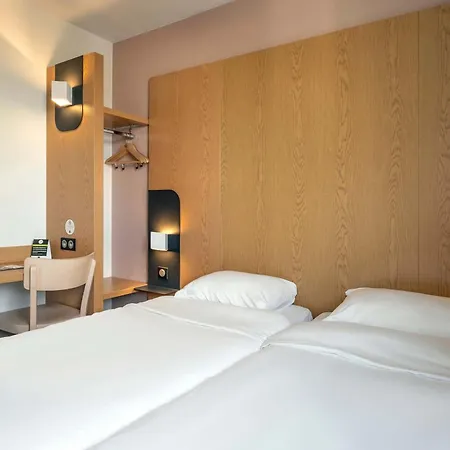 Marais Poitevin Est Hotel