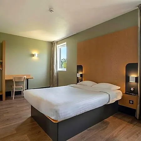 Marais Poitevin Est Hotel 2*